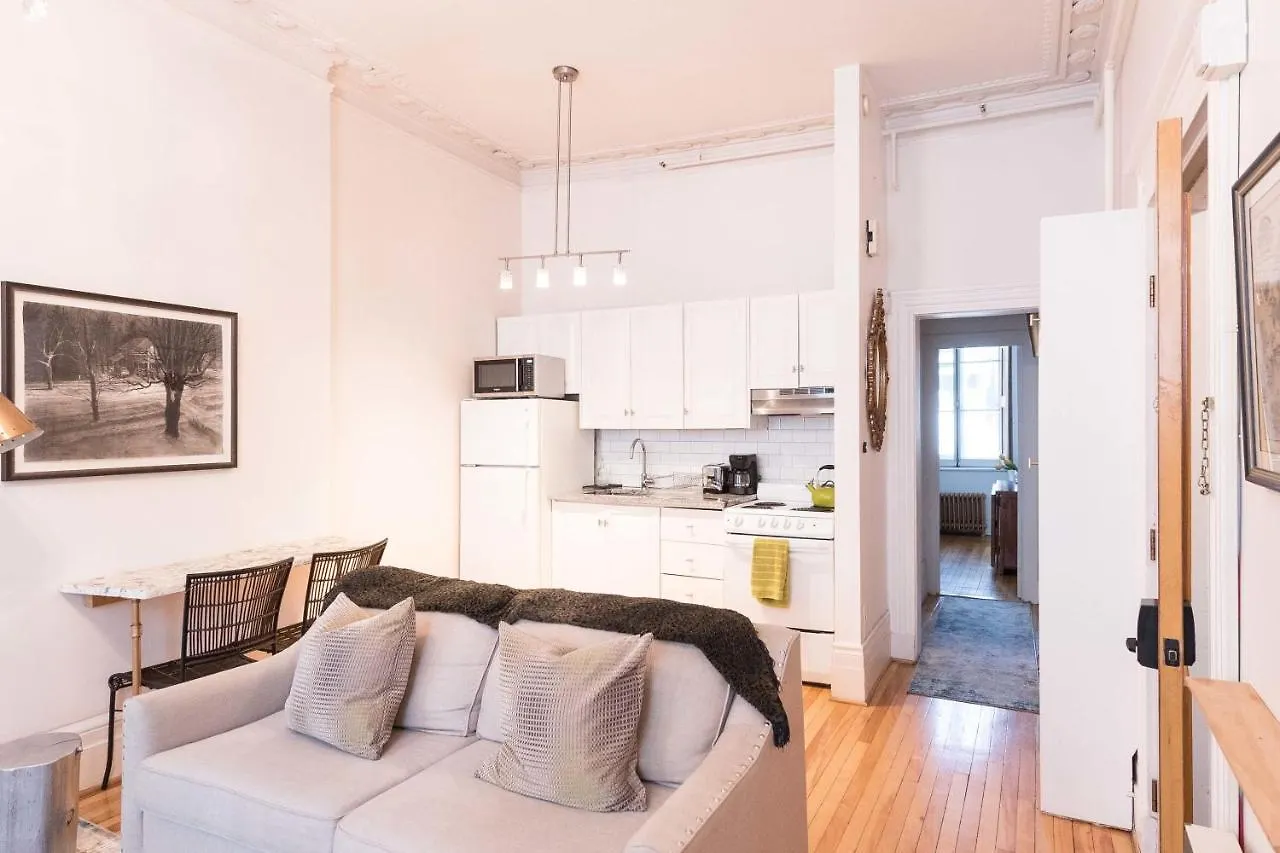 Casa de Férias Gorgeous Condo In Old Quebec - Le Petit 24