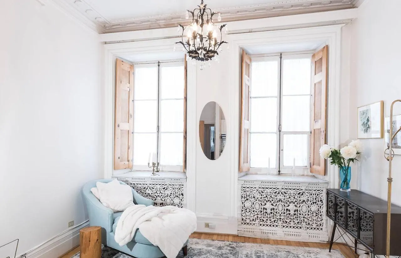 Gorgeous Condo In Old Quebec - Le Petit 24 Casa de Férias Quebeque